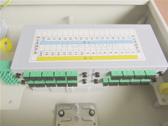 Kalte Rollstahlgehäuse im Freien 32 Fasern SC Faser Splitter Box Lüfter für Kassetten -Plc -Splitter