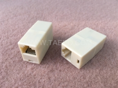 180-Grad-RJ45-auf-RJ45-UTP 8P8C CAT5E-Inline-Koppler