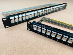 19 Zoll 1HE 24 Port CAT5E RJ45 STP geschirmtes Patchpanel mit Kabelmanager