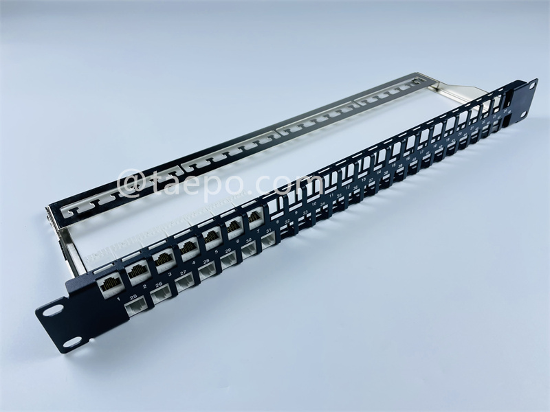 48-Port-Patchpanel, leer, für UTP Keystone Jack, 19