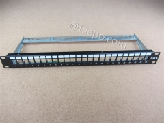 19 Zoll 1HE Höhe 24 Port Blank Patchpanel für STP Keystone Jack mit Kabelmanager