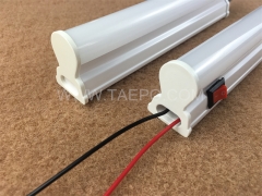 7W 20-80VDC LED T5 Röhrenlampe mit Kunststoffsockel und Schalter