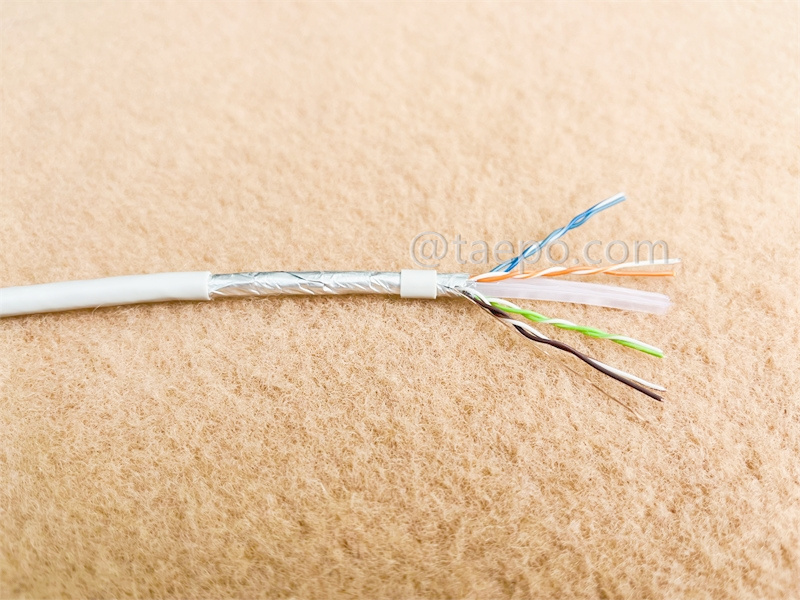 LAN-Kabel, CAT6, FTP, 4 Paare, blanker Kupferleiter, AWG23, Massivleiter, 305 m/Rolle