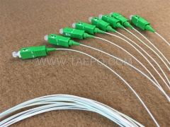 Lichtwellenleiter-Splitter, PLC, Stahlrohr, G657A, 1x8, 0,9 mm Loose Tube, 1 m, mit SC/APC-Stecker