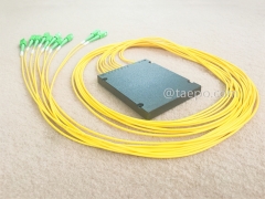 Glasfaser-Splitter, PLC, Kunststoffgehäuse, G657A, 2x8, 2 mm Loose Tube, 1 m, mit SC/APC-Stecker